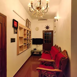 Calvin's , Kochi Inde